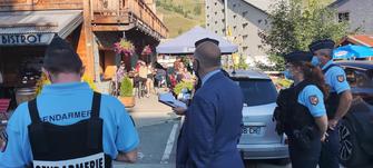 Contrôle de passes sanitaires dans la commune des Deux Alpes
